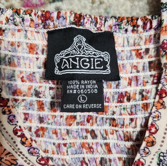 Cute multi color dress, size medium, floral print, large but could fit medium - Picture 2 of 3